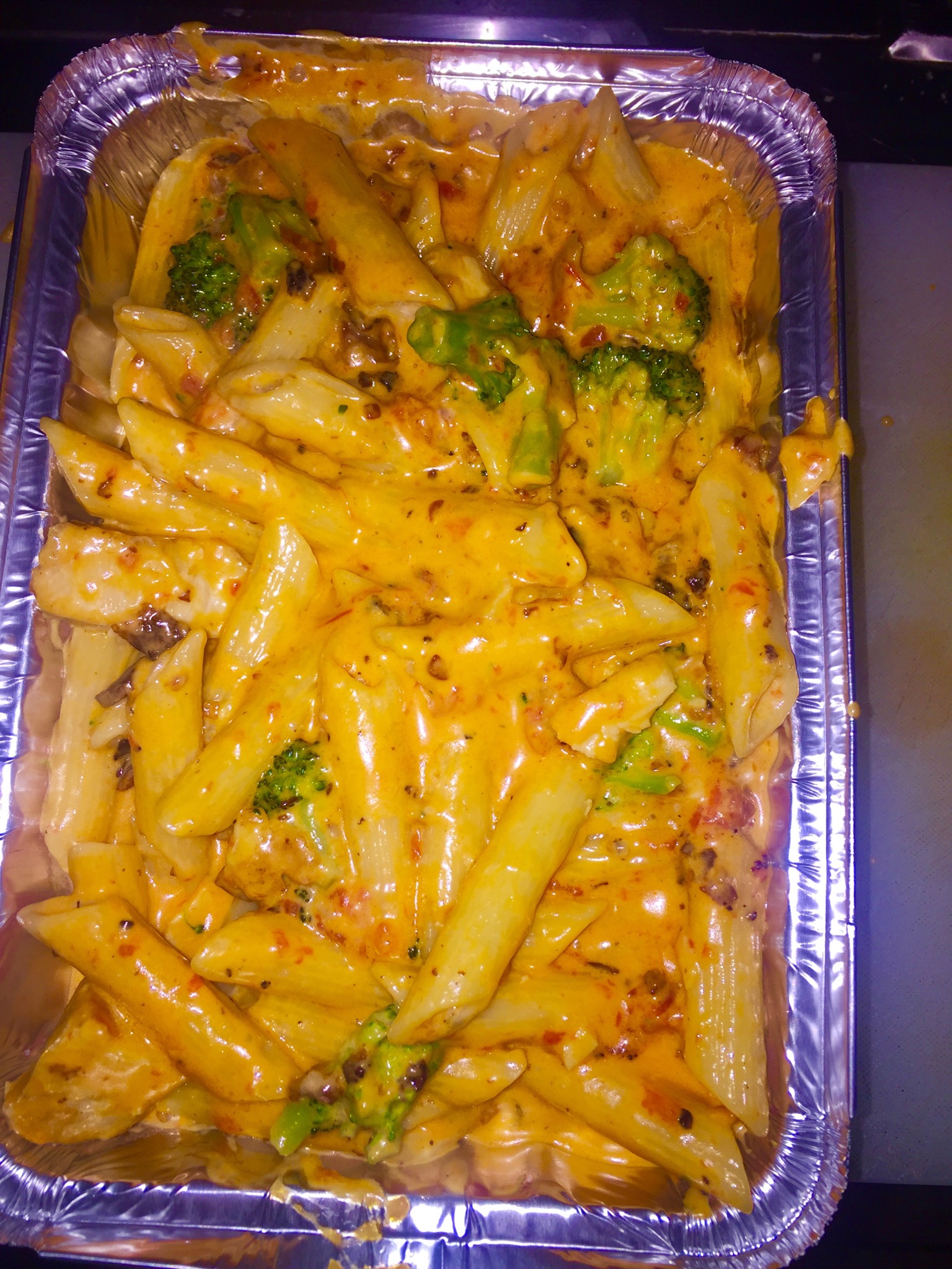Order Alfredo Manhattan Pasta food online from Pizza Roma store, Providence on bringmethat.com