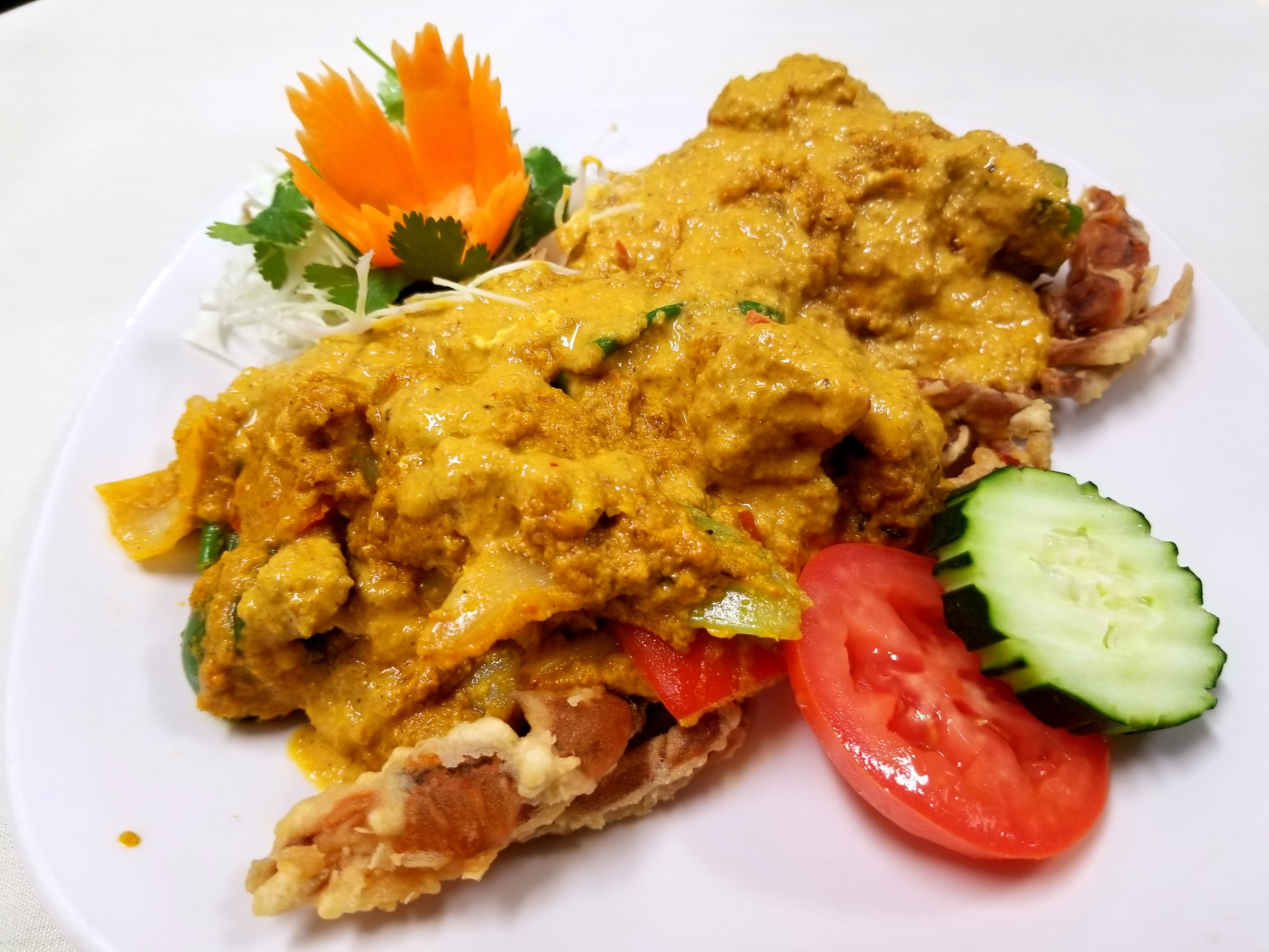 Order 55. Soft Shell Crab Pad Phong Karee food online from Thai Elephants store, Watkins Glen on bringmethat.com