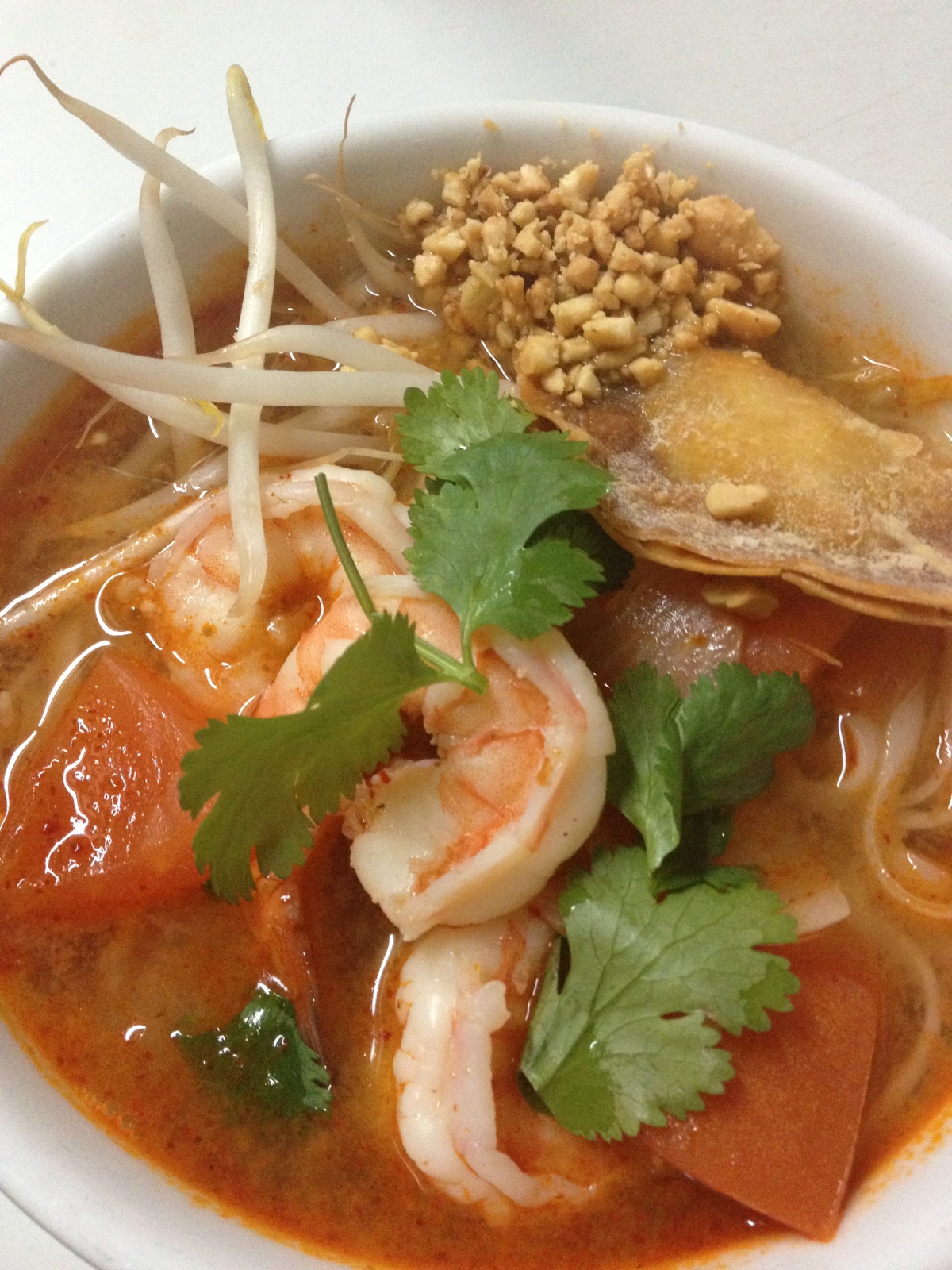 Order 31. Tom Yum Noodle Soup food online from Thai boulevard store, Forest Hills on bringmethat.com
