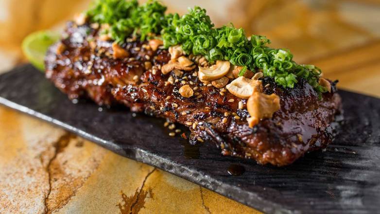 Order Glazed Pork Ribs, Cashews, and Spring Onion food online from Maggiano's - Old Orchard store, Skokie on bringmethat.com