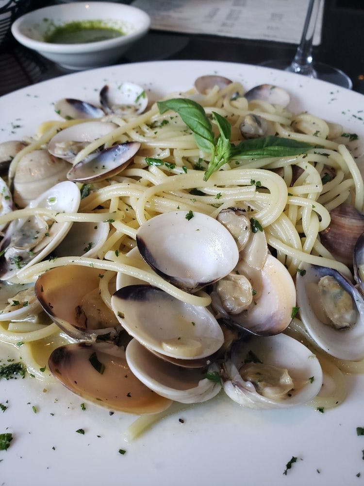 Order Spaghetti Alle Vongole - Pasta food online from La Vela Dining & Bar store, New York on bringmethat.com