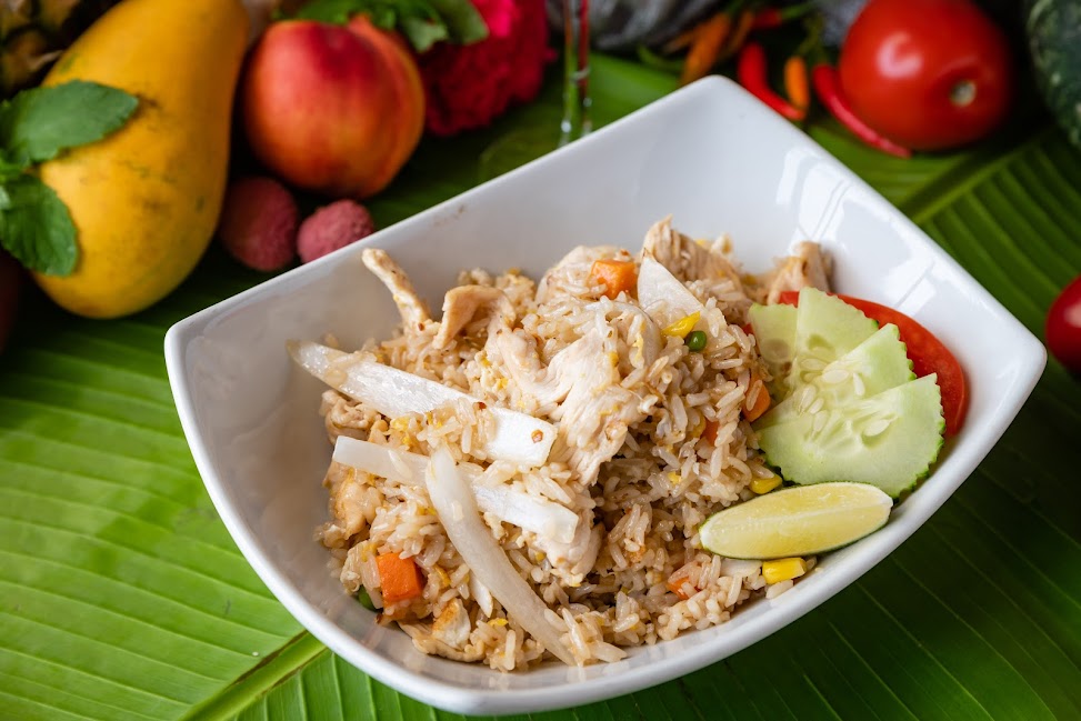 Order Thai Fried Rice food online from Nai Thai Cuisine store, Dunwoody on bringmethat.com