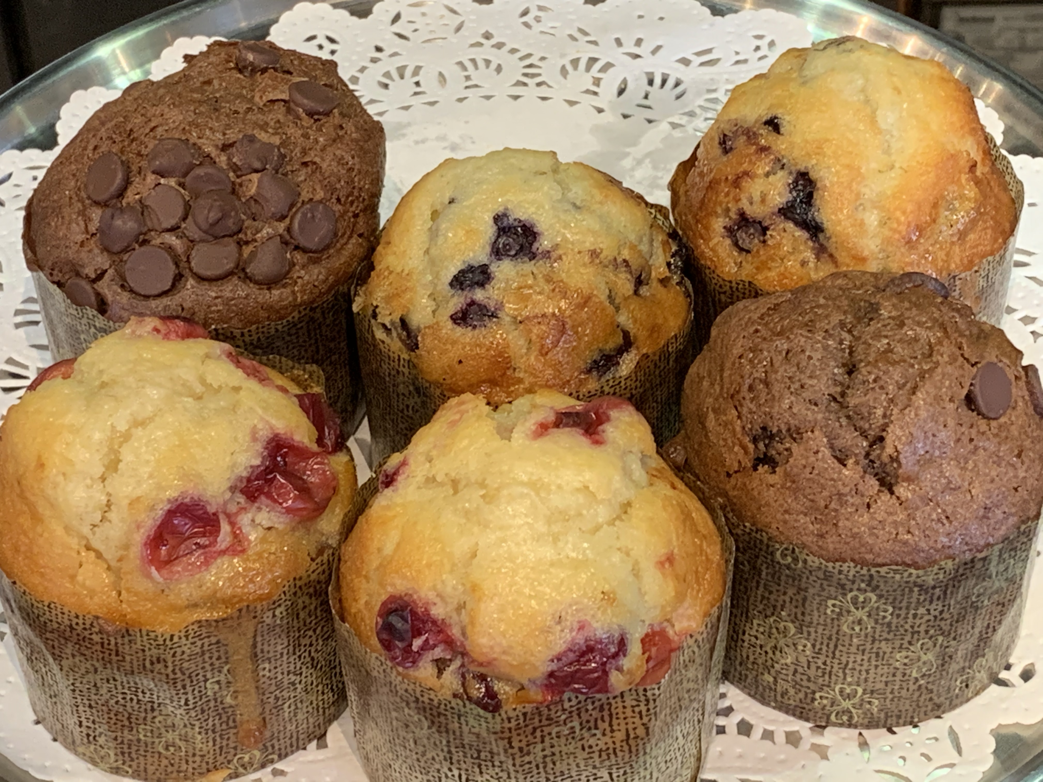Order Muffin food online from Romeo And Juliet Coffee store, New York on bringmethat.com