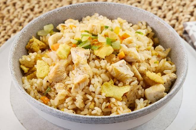 Order CHICKEN FRIED RICE  food online from Hibachi KO Cleveland store, Cleveland on bringmethat.com