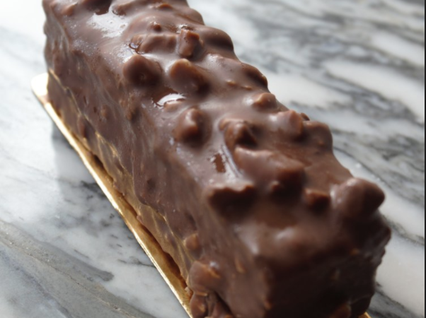 Order Macadamia Caramel Bar food online from Alliance Bakery store, Chicago on bringmethat.com