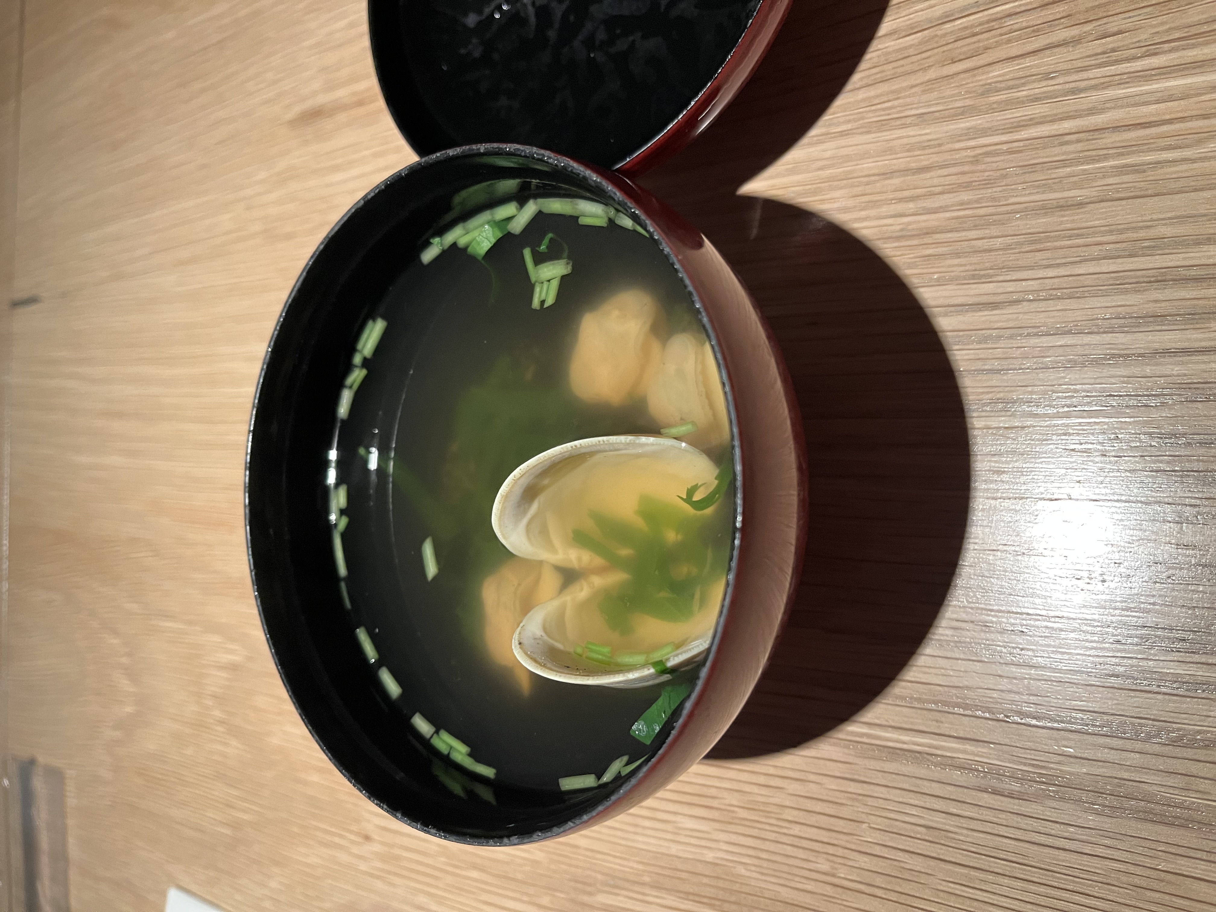 Order Clam Clear Soup food online from Sushi Ryusei store, New York on bringmethat.com