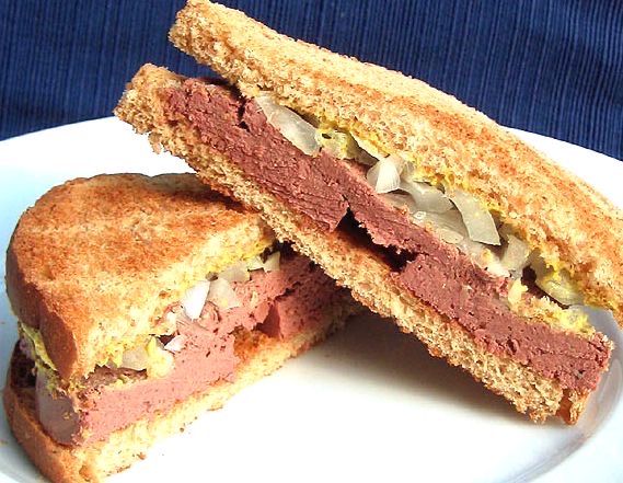 Order Liverwurst Sandwich food online from Sam Market Deli And Grill store, Edgewater on bringmethat.com