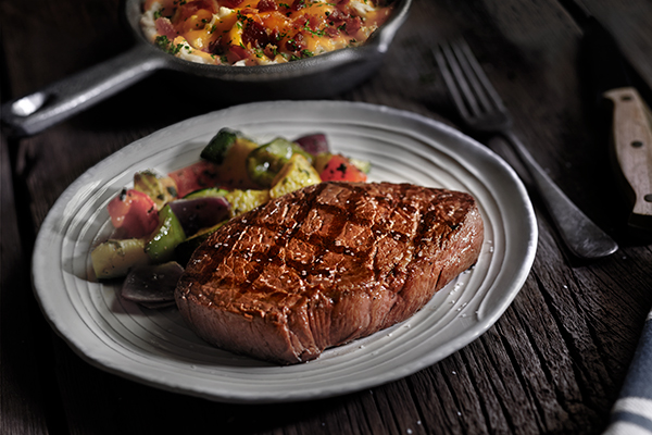 Order Top Sirloin Steak food online from Uno Pizzeria & Grill store, Norfolk on bringmethat.com