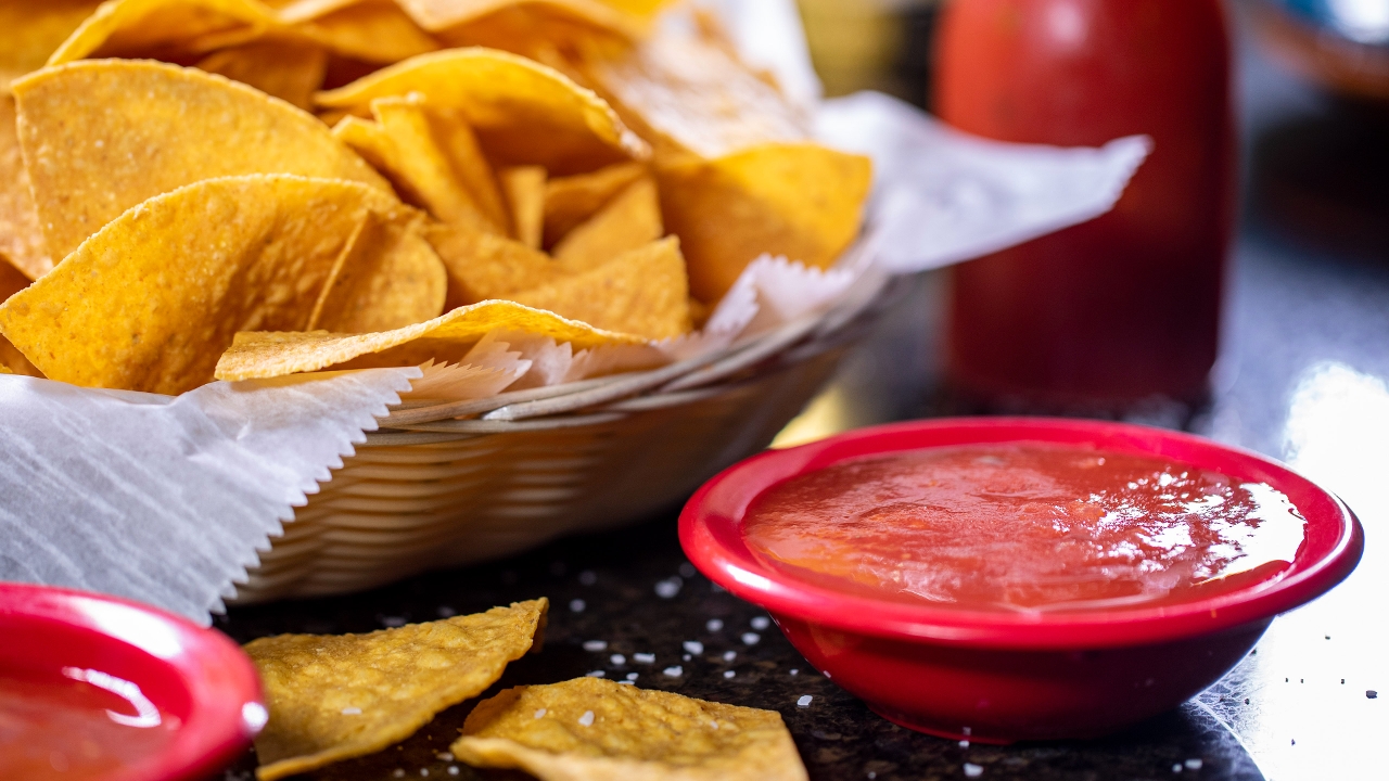 Order Small Chips & Salsa food online from Casa Grande store, South Point on bringmethat.com