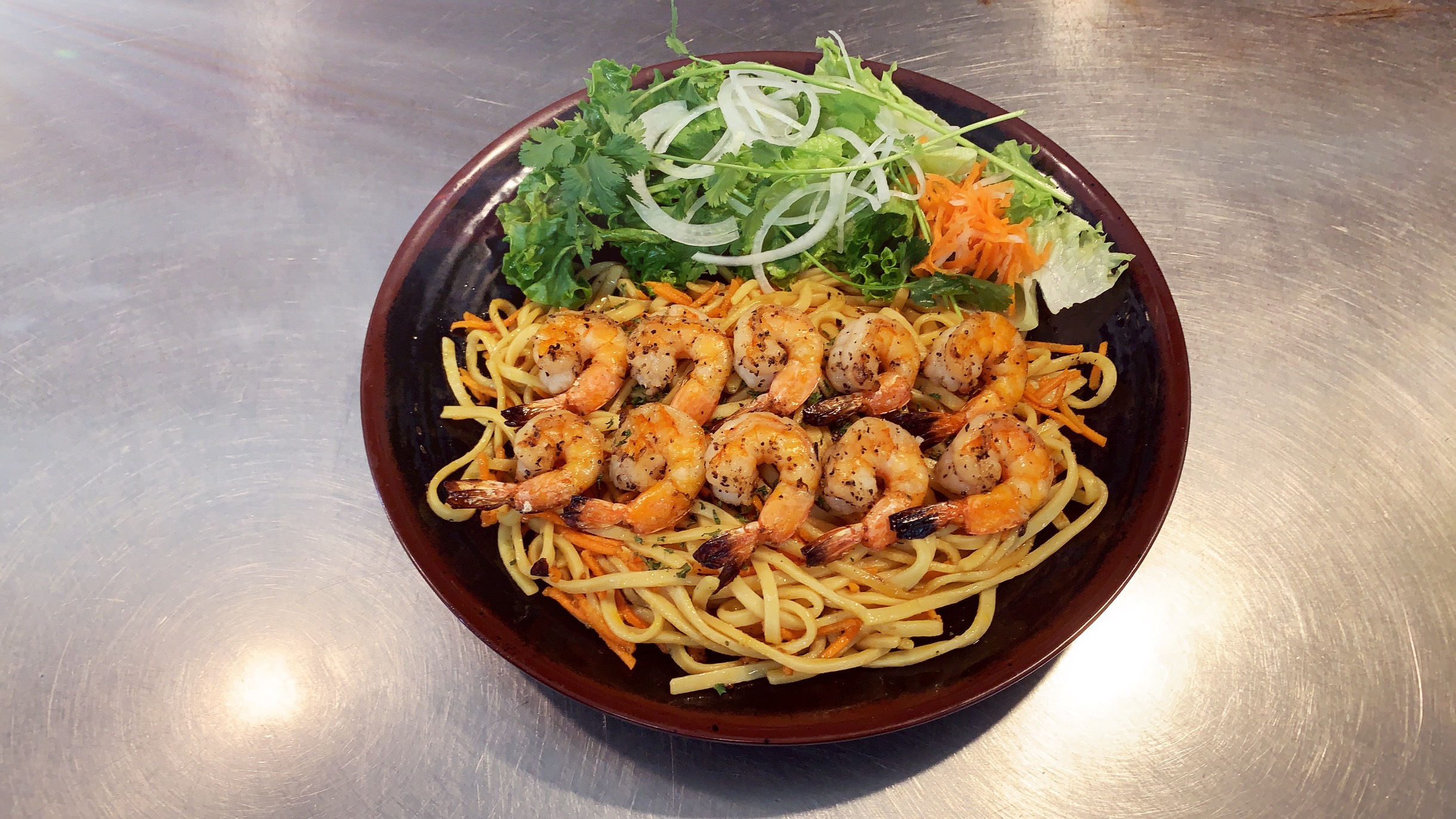 Order G3. Garlic Noodle with BBQ Shrimp food online from Pho the Bowl store, Laguna Niguel on bringmethat.com