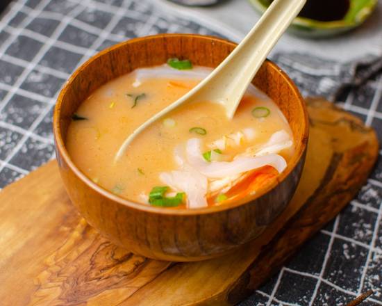 Order Spicy Miso Soup with Seafood food online from Osaka Sushi & Fresh Smoothies store, Chicago on bringmethat.com