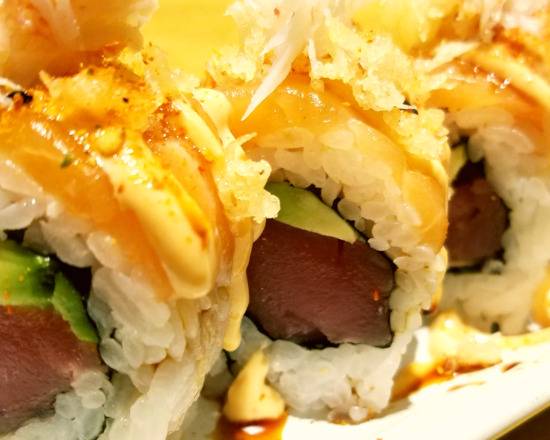 Order Tuna Krab Salmon Roll food online from Shigezo store, Portland on bringmethat.com