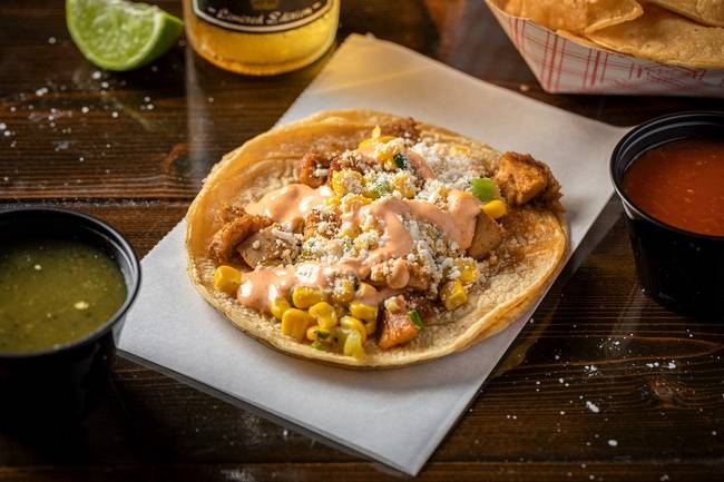 Order Street Corn Chicken Taco - Single food online from Gordo's store, Chicago on bringmethat.com