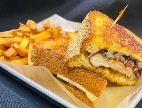 Order Chicken Melt Sandwich food online from The Quarter Bar & Grill store, Addison on bringmethat.com