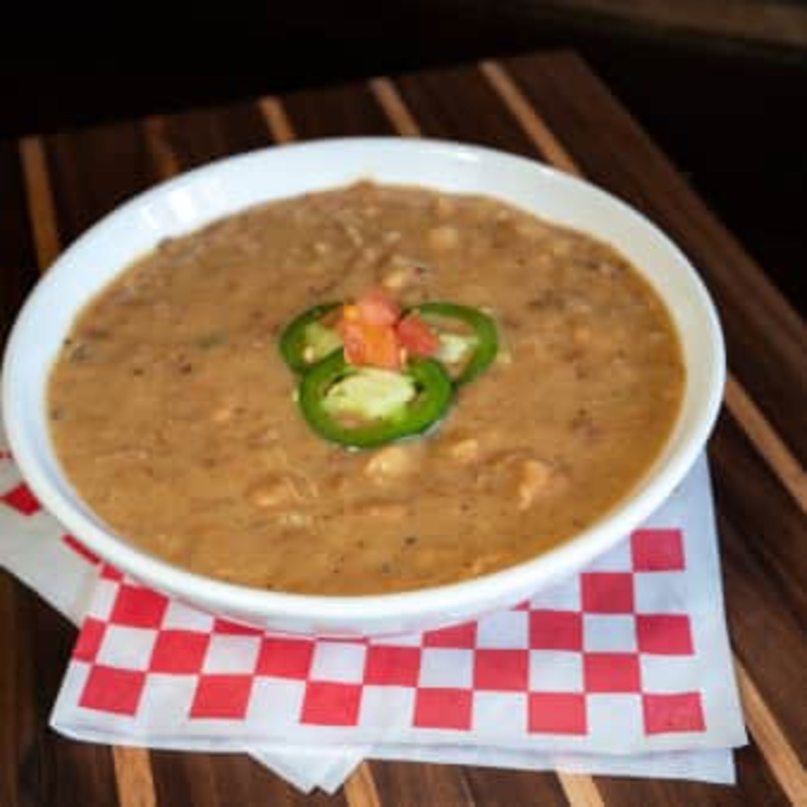Order White Chicken Chili food online from Woodchips Express store, Oxford Charter Township on bringmethat.com