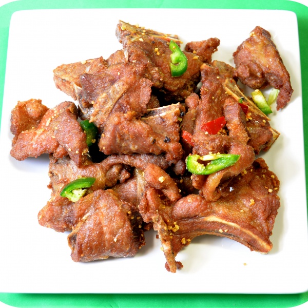 Order 206. Salt and Pepper Spareribs food online from Fung Wong Chinese Restaurant store, Daly City on bringmethat.com