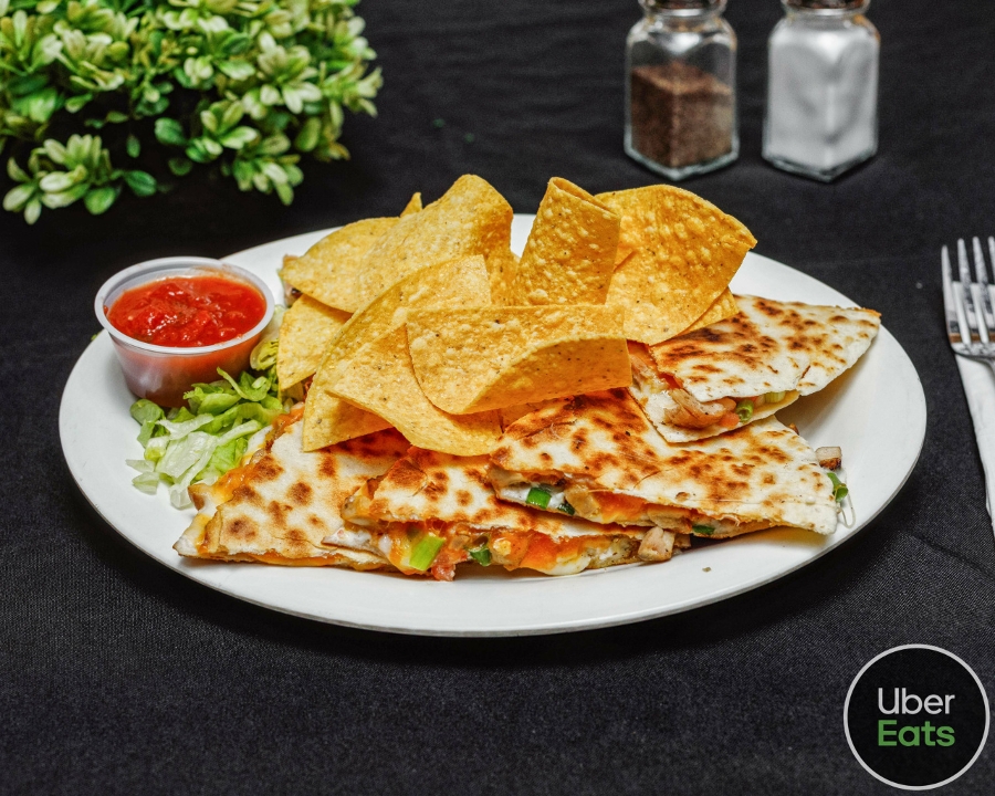 Order Jalapeno Chicken Quesadilla food online from Ryan Sports Grill store, Fort Collins on bringmethat.com