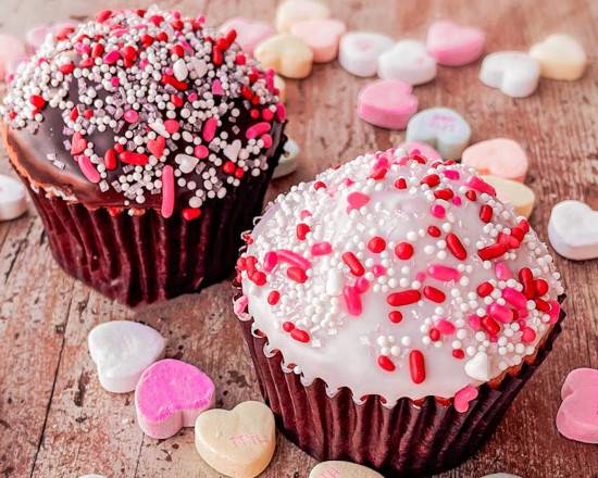 Order Valentine's Cupcakes- Individual food online from La Monarca Bakery store, Hollywood on bringmethat.com