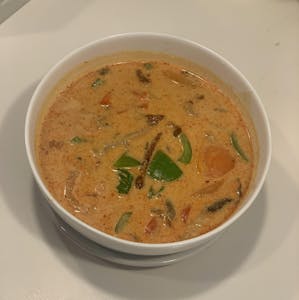 Order Duck Curry food online from Chillin Thai Cuisine store, El Monte on bringmethat.com