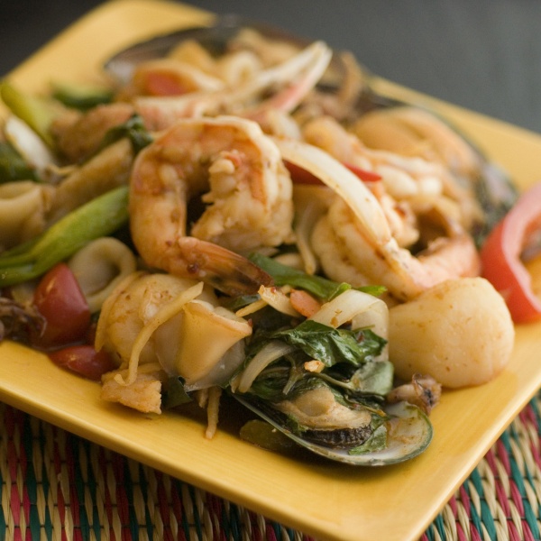 Order Seafood Platter Special food online from Thai Chaba store, Woodland Hills on bringmethat.com