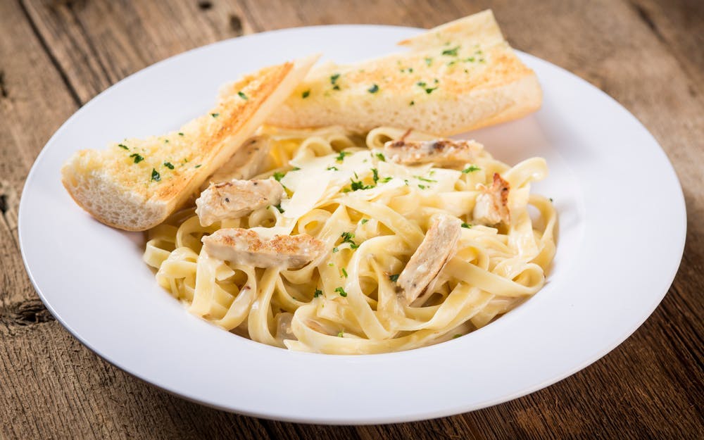 Order Fettuccine Alfredo with Grilled Chicken - Serves 1-3 People food online from Rosati Pizza store, Scottsdale on bringmethat.com