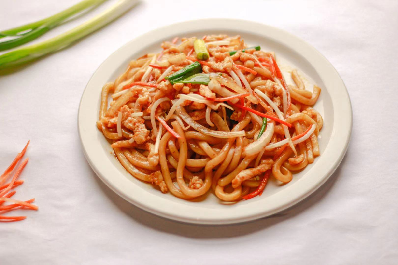 Order F5. Fried Udon 炒乌冬 food online from Noodle & I store, West Lafayette on bringmethat.com
