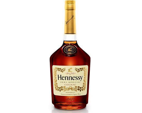 Order Hennessy VS, 750mL cognac (40.0% ABV) food online from Limoncello store, San Francisco on bringmethat.com