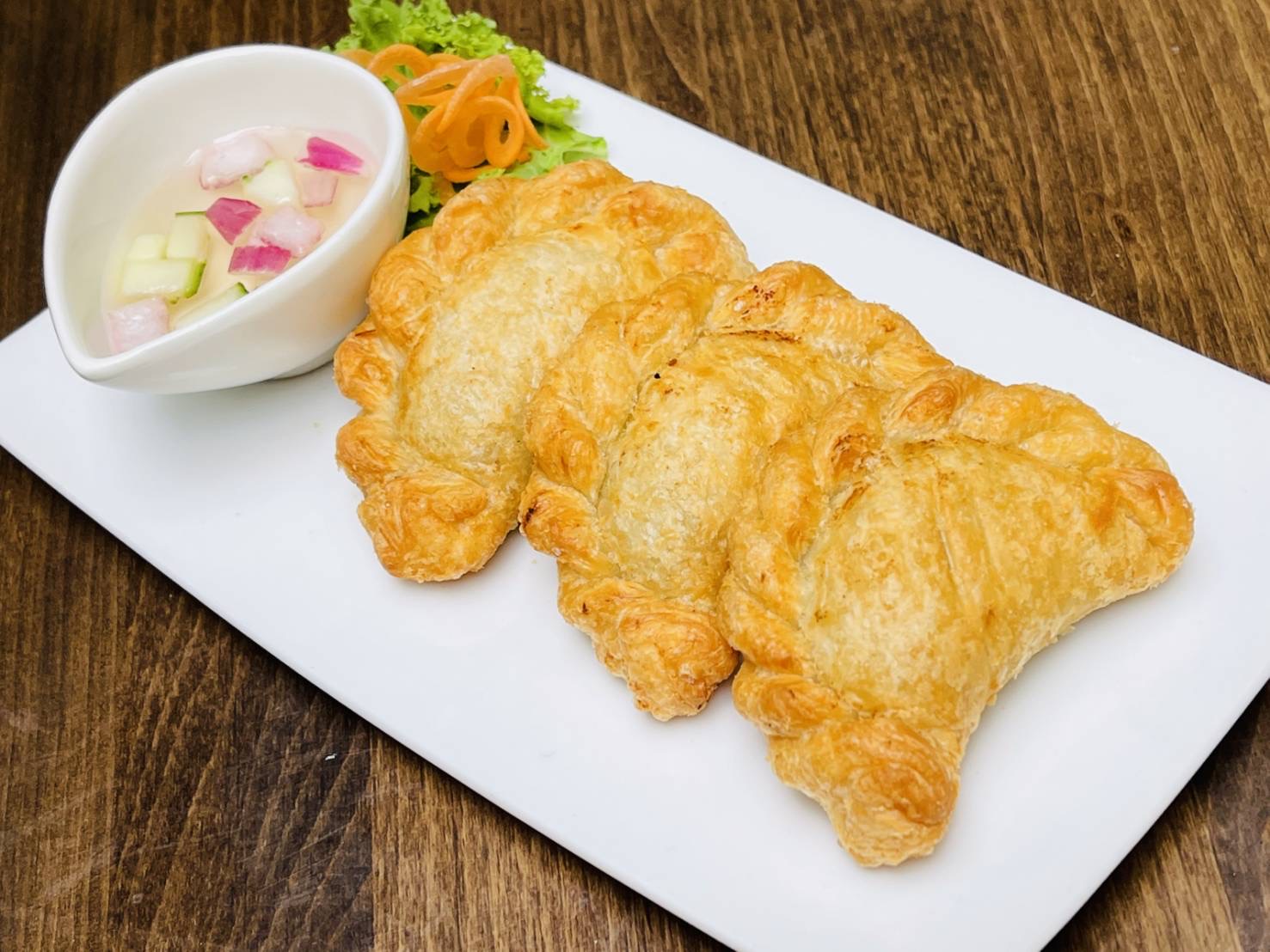 Order CURRY PUFF (3 pcs.) food online from Mee Thai Cuisine store, Brooklyn on bringmethat.com