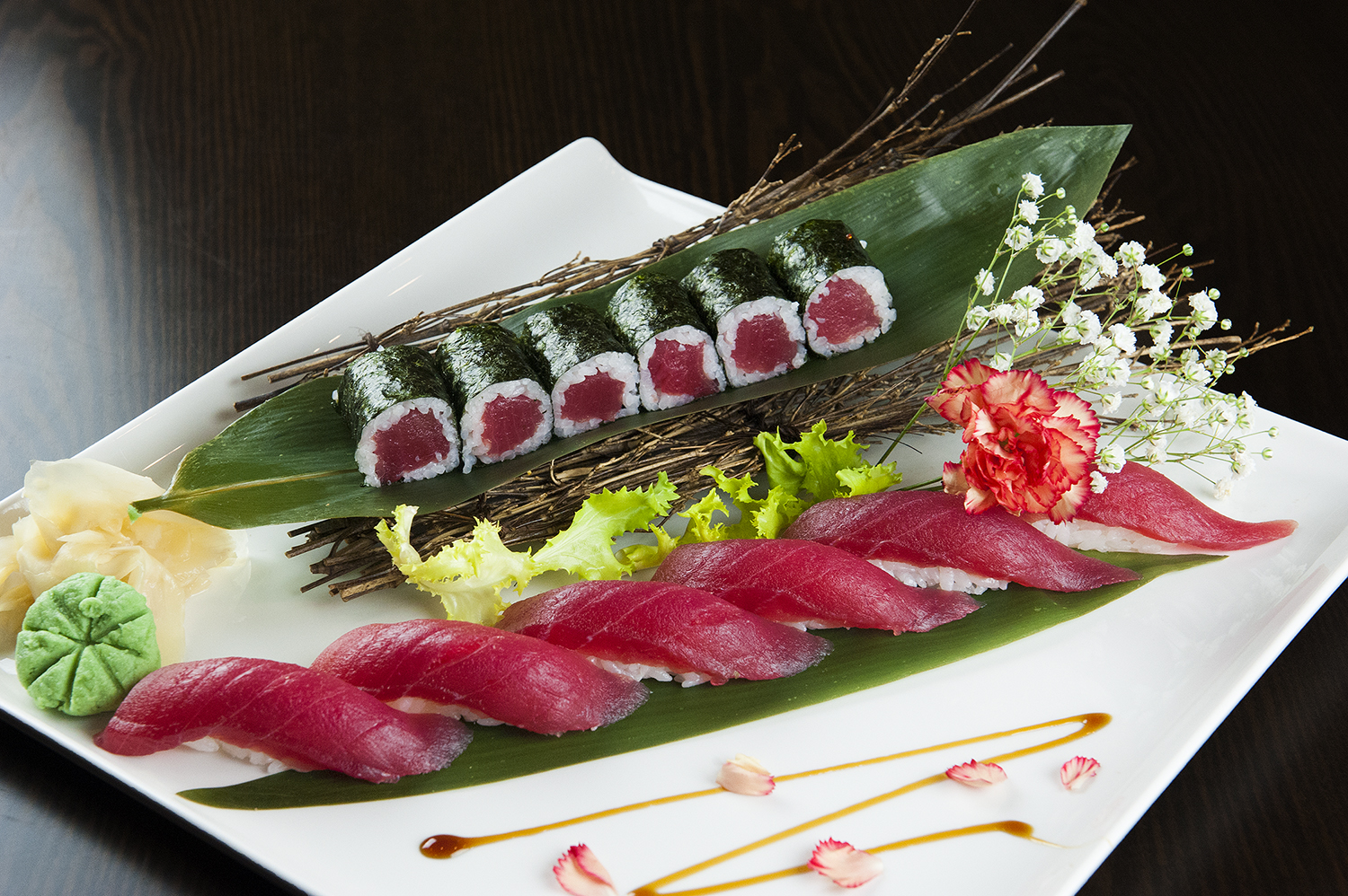 Order Tuna Sushi Entree food online from Aya sushi store, New York on bringmethat.com