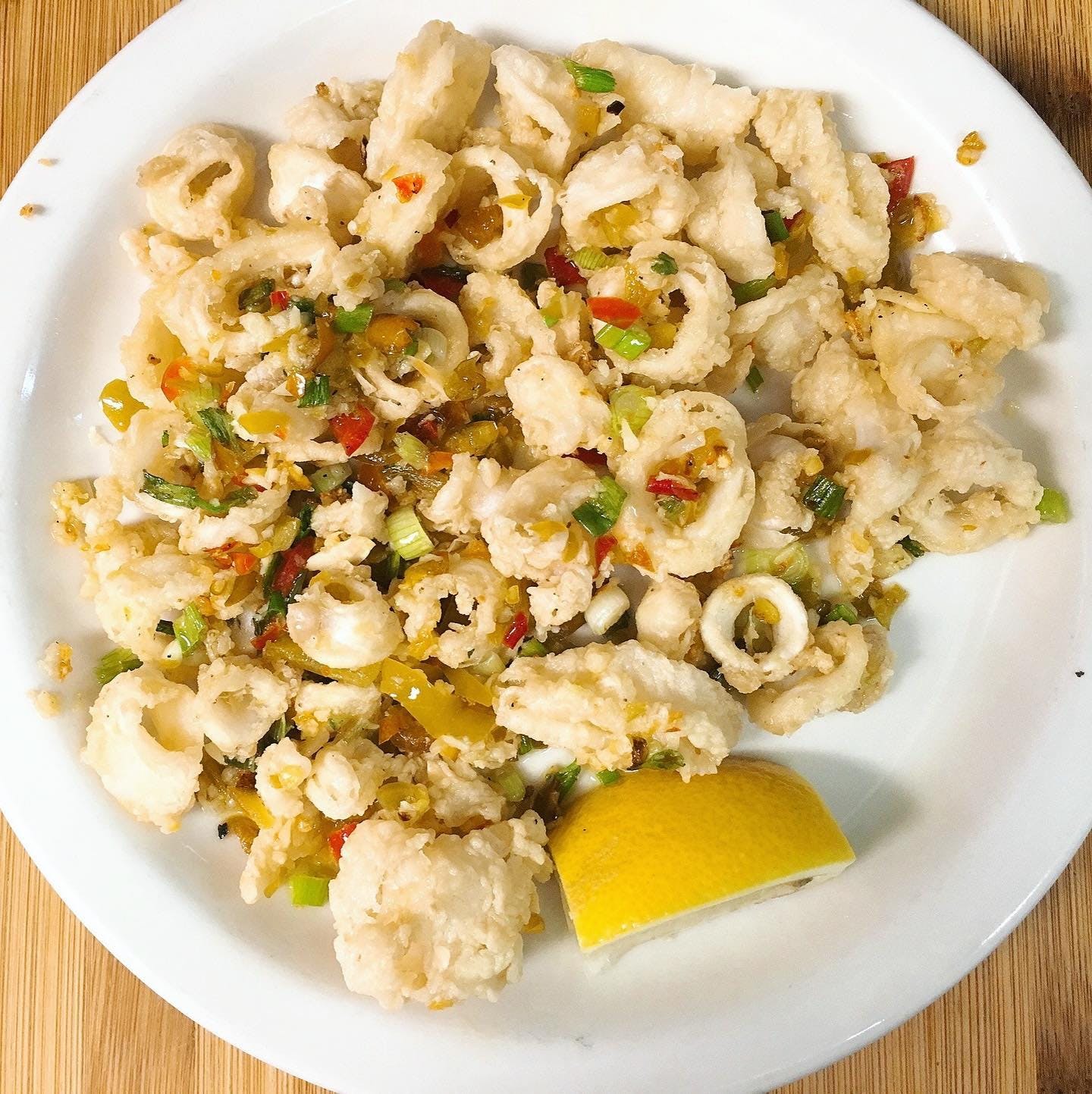 Order Calamari Piccante - Appetizer food online from Coratti On Main store, Milford on bringmethat.com