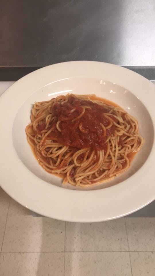 Order Spaghetti with Tomato Sauce - Pasta food online from Giovannis Pizza & Pasta store, Elverson on bringmethat.com
