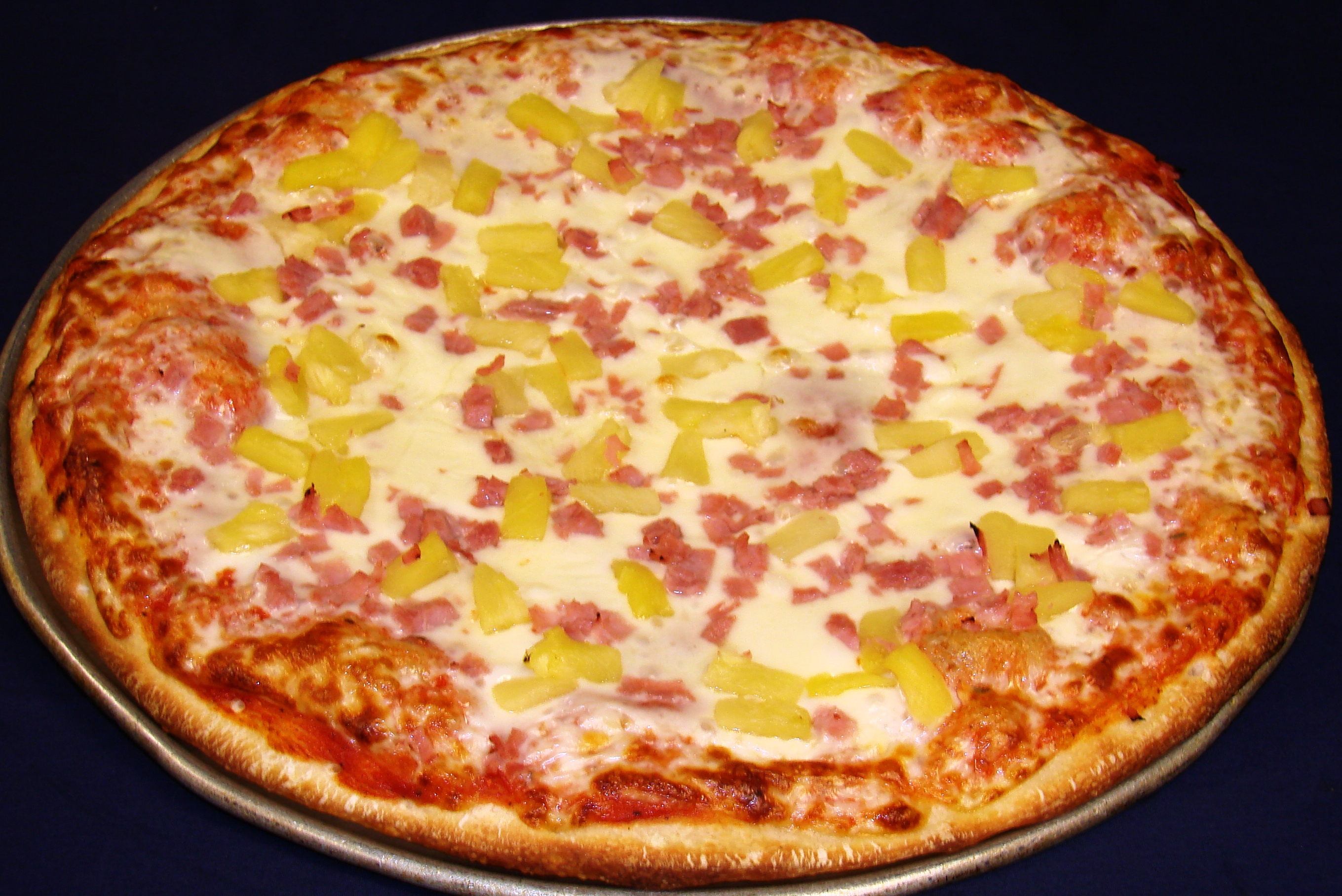 Order Hawaiian Pizza food online from Calz Pizza Subs & Chicken Wings store, Virginia Beach on bringmethat.com