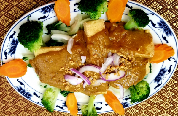Order 63. Pra Ram Tofu food online from Thai House Restaurant store, Danville on bringmethat.com