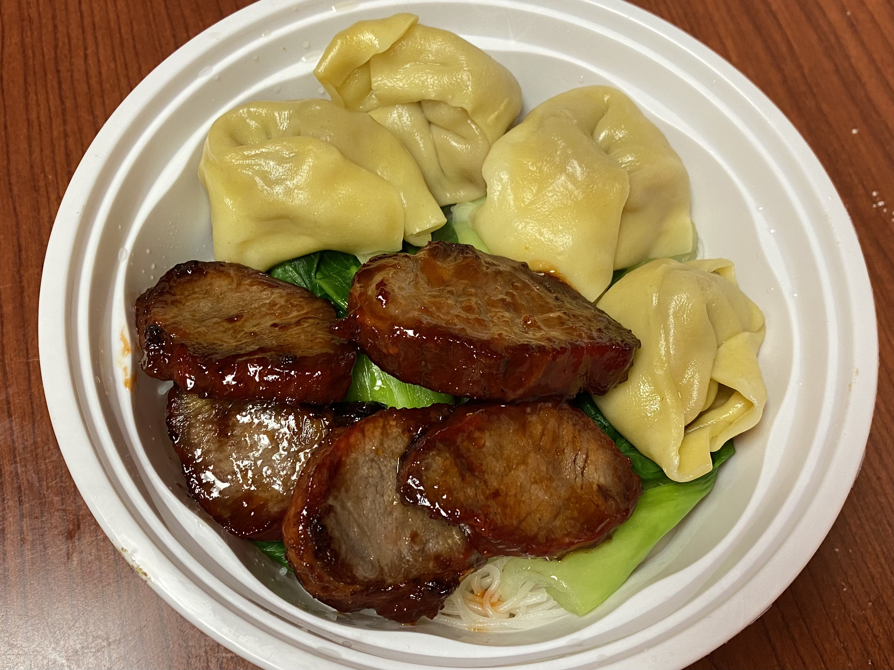Order Roasted Pork and Pork Wonton Noodle Soup叉烧肉云吞汤面  food online from Kumo Asian Fusion store, Brick on bringmethat.com