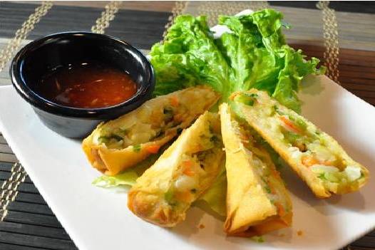 Order Vegetable Spring Roll  food online from O Sushi store, San Diego on bringmethat.com
