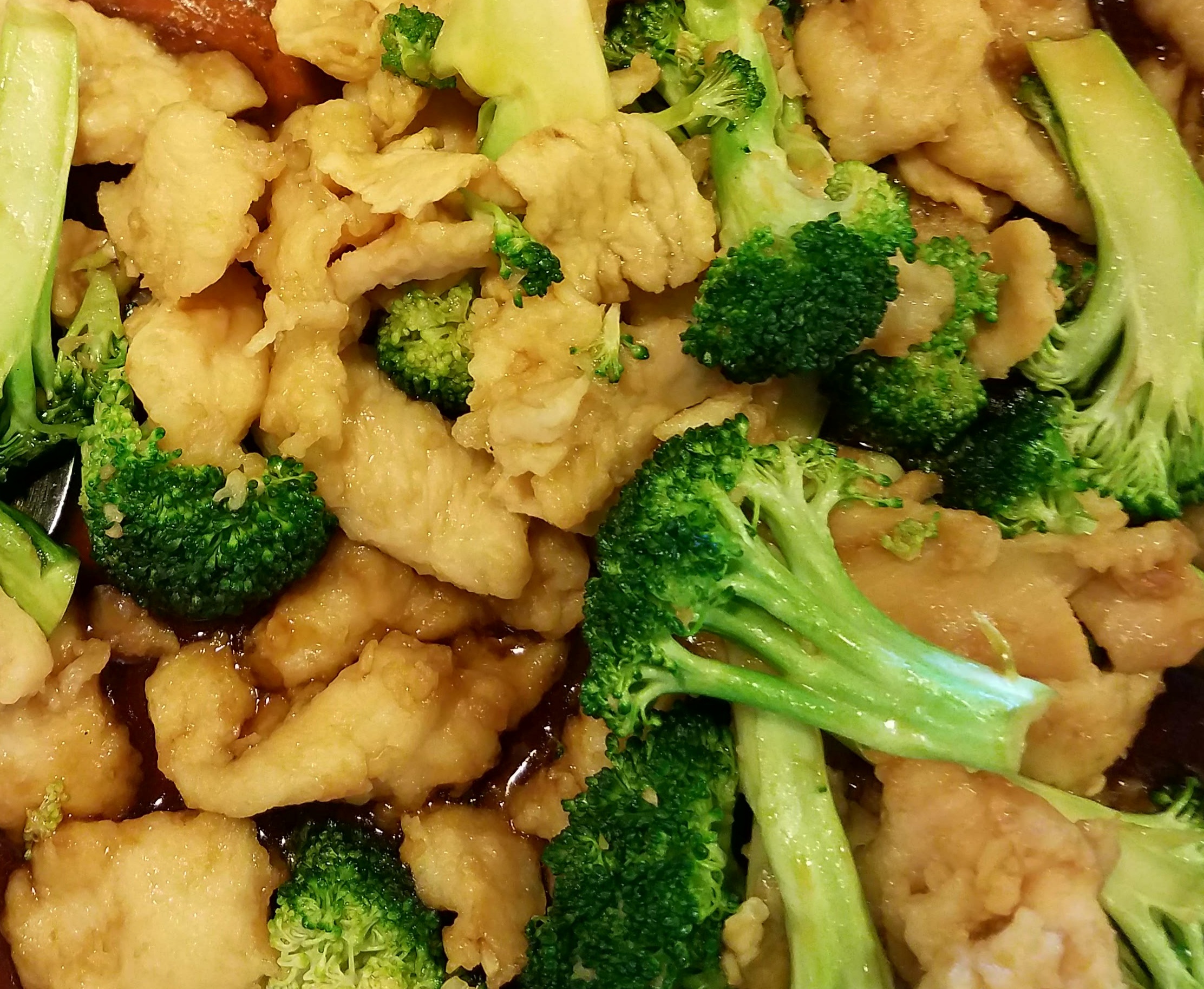 Order P05. Chicken with Broccoli food online from Dragon Palace Chinese Restaurant store, Davenport on bringmethat.com