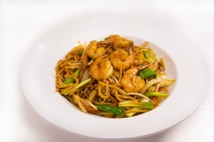 Order N5 Lo Mein Noodle food online from Saigon Cafe store, Lawrenceville on bringmethat.com
