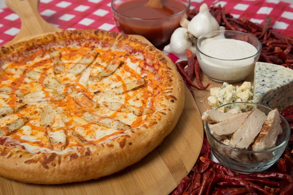 Order Buffalo Chicken Pizza - Small 10" food online from Pizza Boli's store, Easton on bringmethat.com