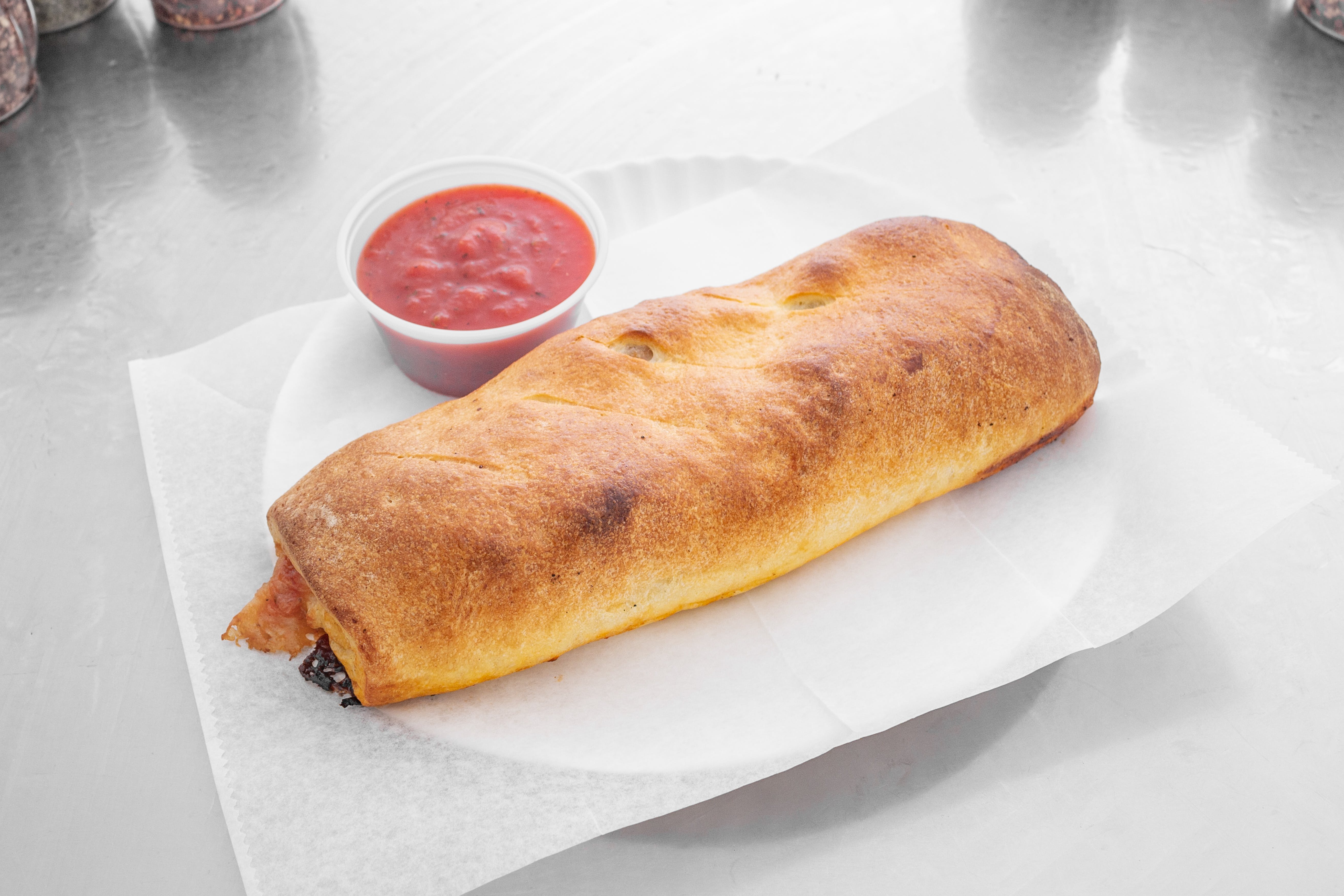 Order Chicken Roll - Rolls & Stromboli food online from Not Ray Pizza store, Brooklyn on bringmethat.com