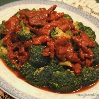 Order Beef with Broccoli芥兰牛 food online from Magic Wok store, Federal Way on bringmethat.com