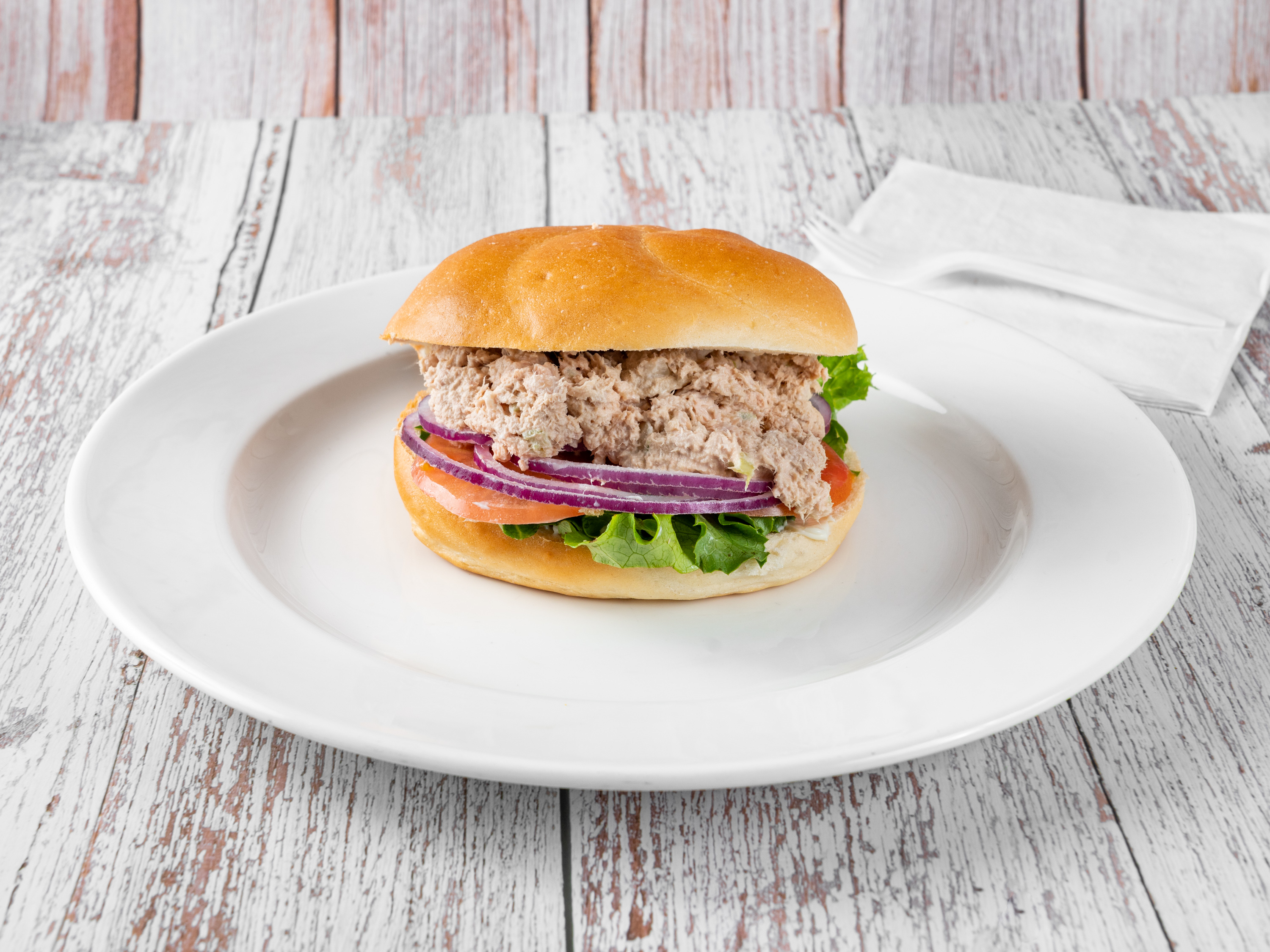 Order Tuna Sandwich  food online from Hot Spot Deli store, Yonkers on bringmethat.com