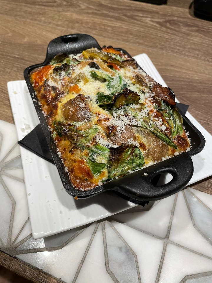 Order Vegetable Frittata food online from Pizzeria Enzina store, Waltham on bringmethat.com