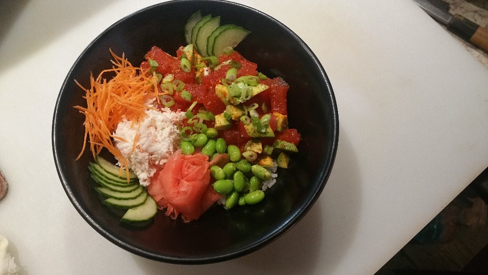 Order Tuna Poki Bowl food online from Go Sushi store, Pinole on bringmethat.com