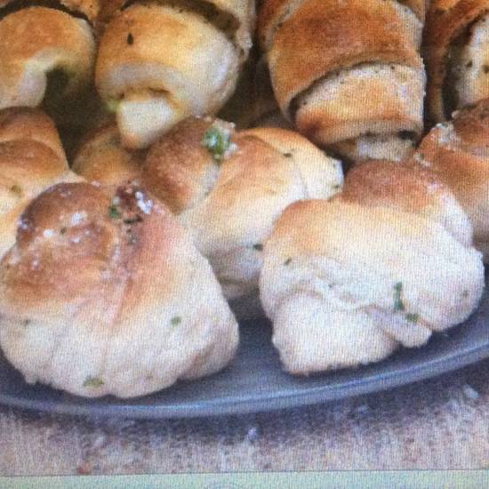 Order 1 Garlic Knots - 1 Knot food online from Sicilian Delight store, Ithaca on bringmethat.com