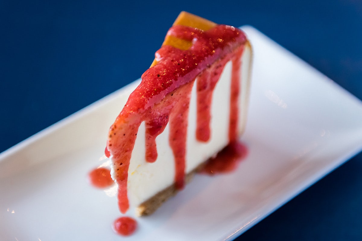 Order NEW YORK STYLE CHEESECAKE food online from Twisted Mac store, Fort Worth on bringmethat.com