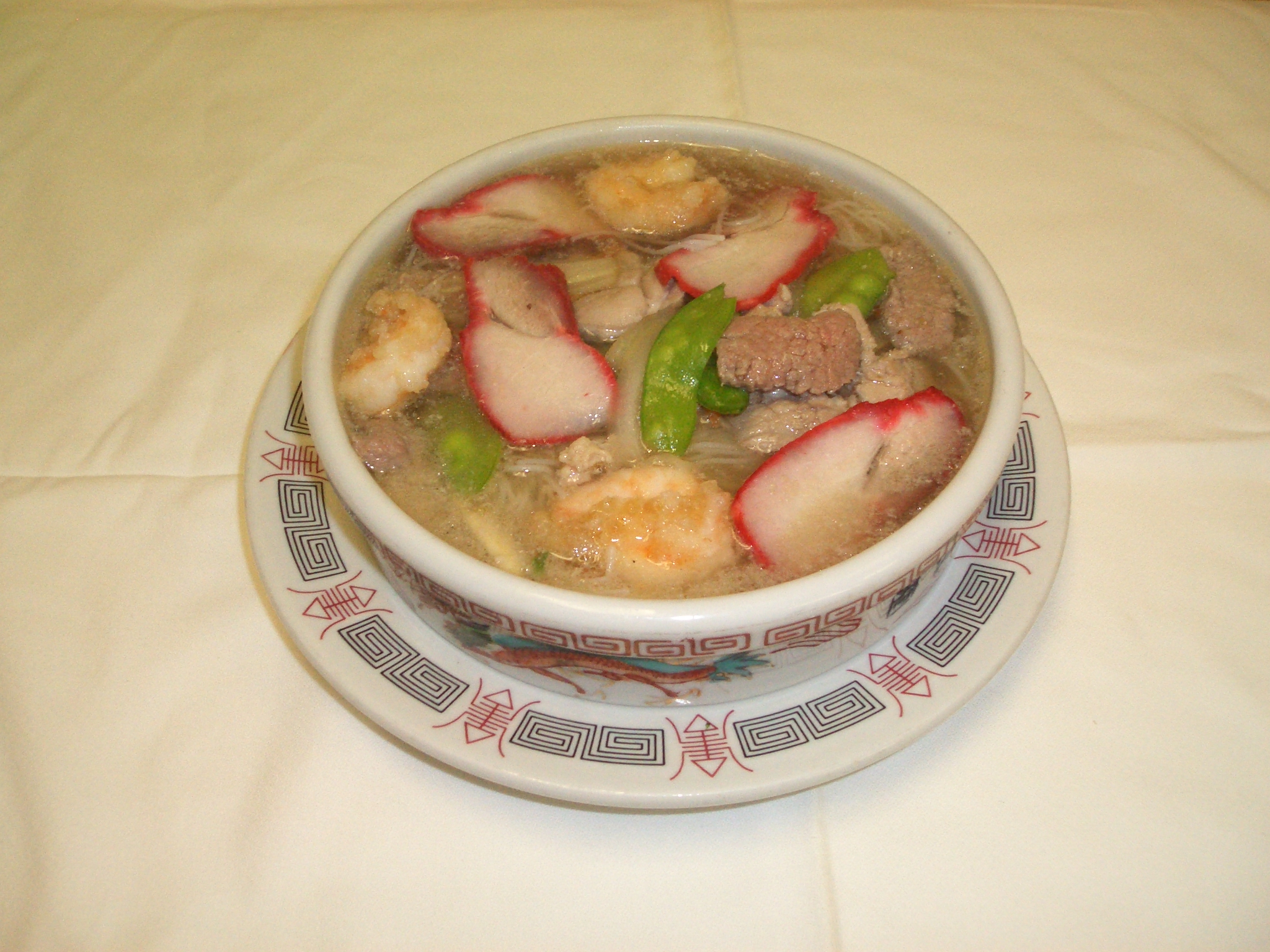 Order House Rice Noodle Soup food online from Mandarin Restaurant store, Albuquerque on bringmethat.com