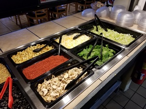 Order Garden Salad food online from Firehouse Pizza store, East Peoria on bringmethat.com