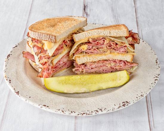 Order Classic Reuben food online from Bagel Pantry store, South Plainfield on bringmethat.com