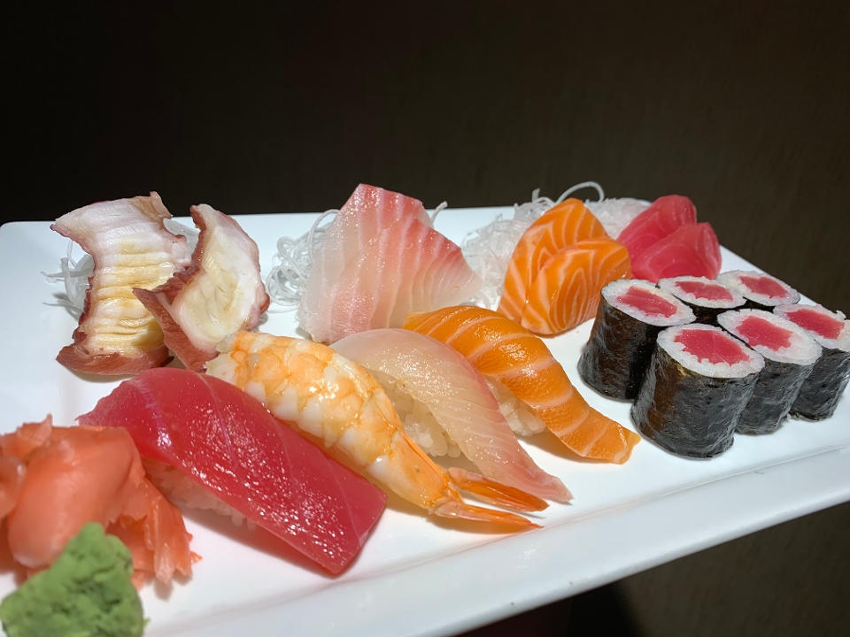 Order Royal Platter for One food online from Sushi Too store, Pittsburgh on bringmethat.com