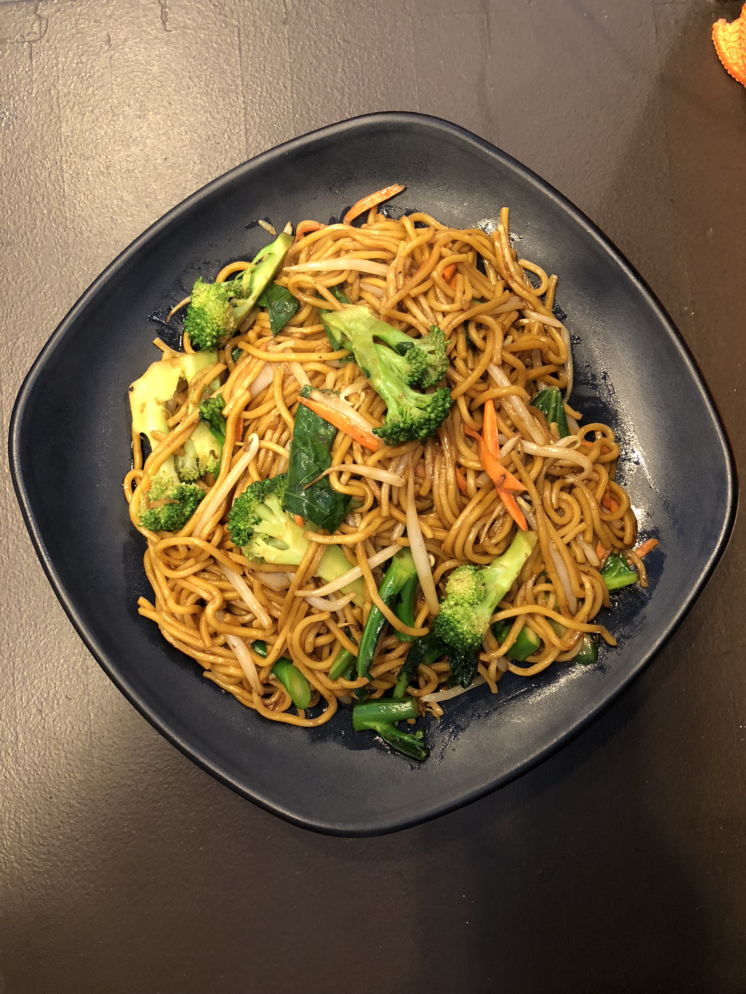 Order N6. Malaysian Lo Mein Noodle food online from Thai Pin store, Lawrence Township on bringmethat.com